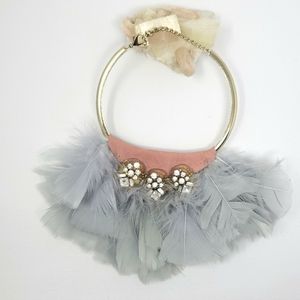 Feathered Collar